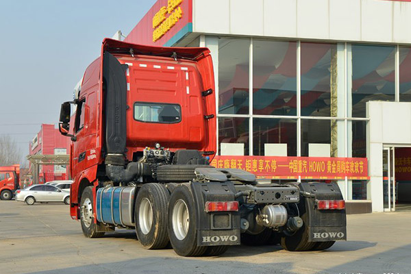Euro 5 HOWO Used Tractor Truck 550 HP | 49000KM 3