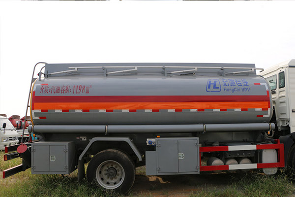11.98m³ Fuel Tank Truck丨NEW 4