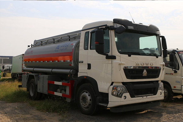 11.98m³ Fuel Tank Truck丨NEW
