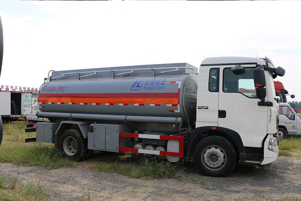 11.98m³ Fuel Tank Truck丨NEW 3