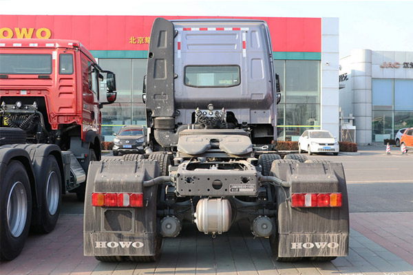 Euro 5 HOWO Used Tractor Truck 480 HP | 42000KM 3