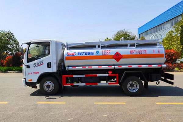 4.3m³ Fuel Tanker Truck丨NEW  2