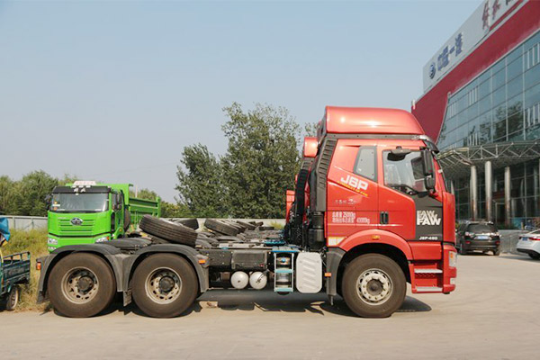 Euro 5 FAW 6x4 Used Tractor Truck 460 HP |34000KM 2