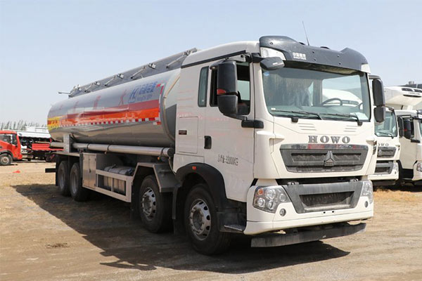29m³ SINOTRUK HOWO Fuel Tank Truck丨340HP | NEW