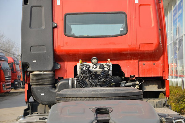 480 HP 6x4 Sinotruk HOWO TH7 Used Tractor Truck Truck Head Euro 5 2