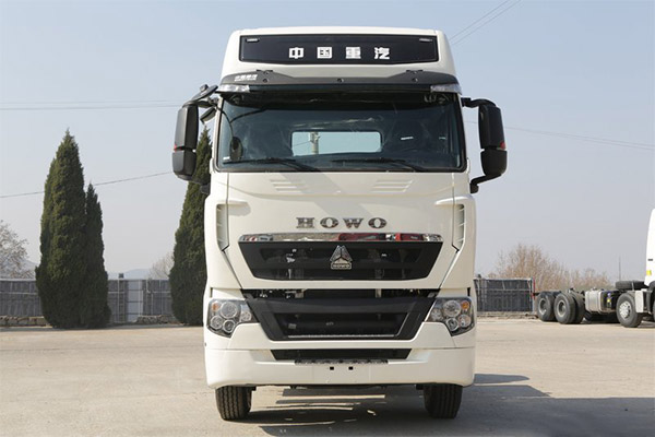 440HP Sinotruk HOWO T7H Used Tractor Truck Euro5 4x2