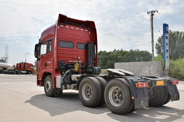 430HP Shacman X3000 Used Tractor Truck 6x4 Truck Head Euro5 2