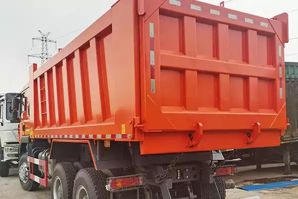 HOWO 2023 6x4 10Wheels Dump Truck 3