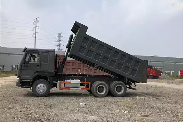 Howo 6×4 12 Wheeler Used Dump Truck 4