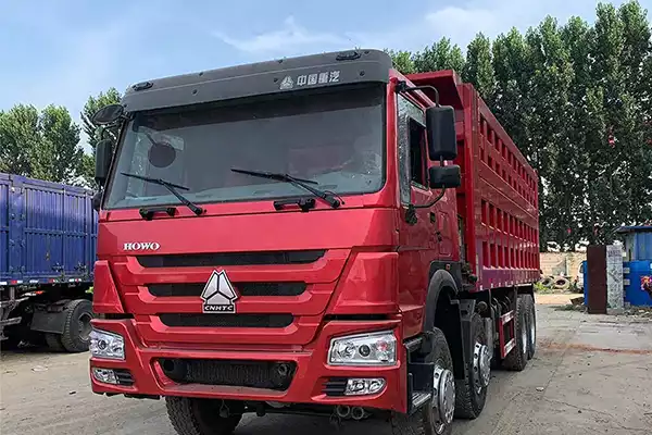 Sino Howo Used 8x4 12Wheeler 31-50Ton Tipper Trucks For Sale