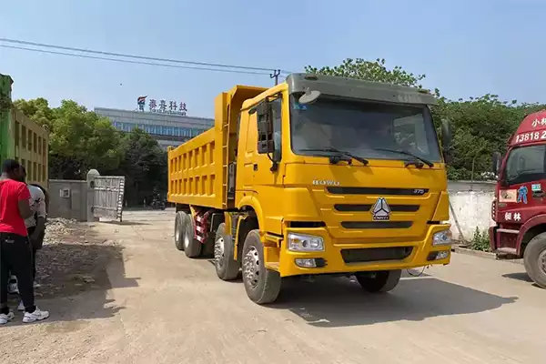 Howo 30Ton Transport Diesel Engine 8X4 375 12 wheel Used Dump Truck
