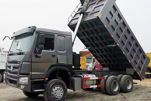 Sinotruk HOWO 6x4 10Wheel Tipper Truck Mining Dump Truck For Sale 3